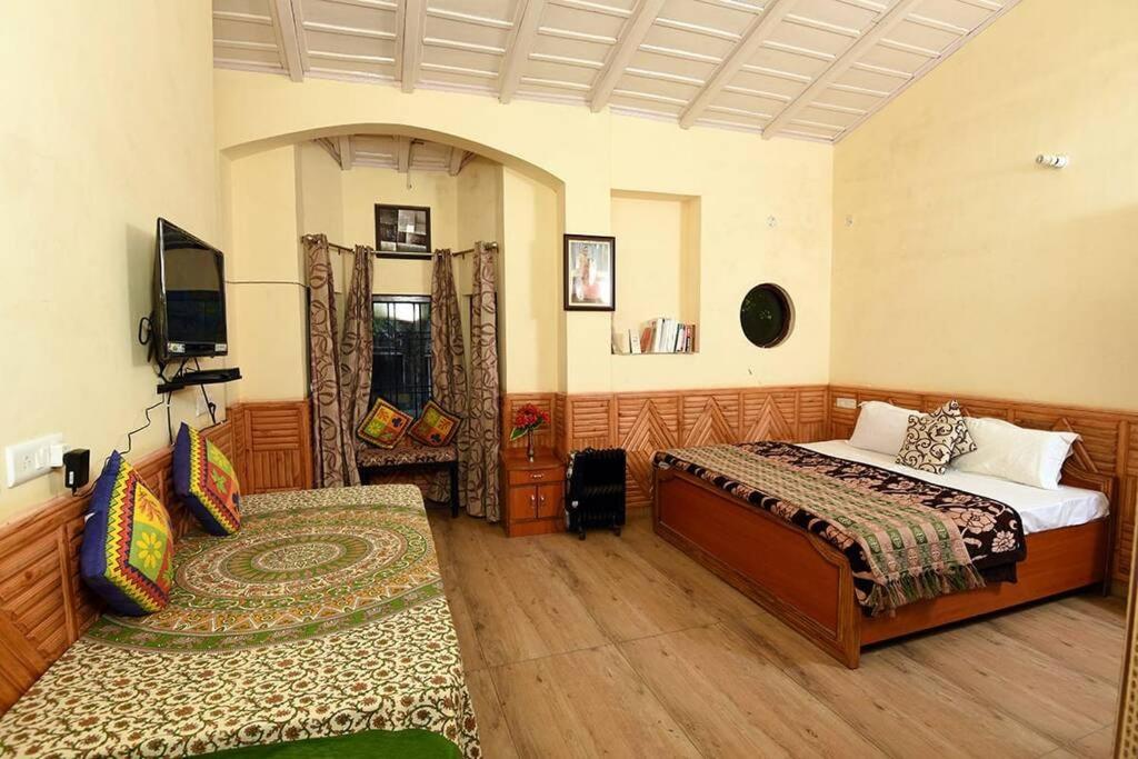 Dalhousie Luxury Villa Nainital