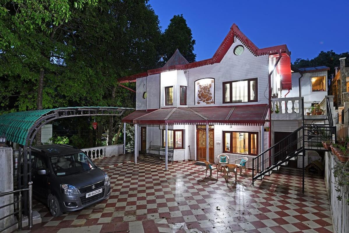 Dalhousie Luxury Villa *